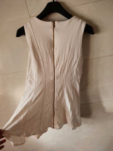 Chic Sleeveless Top