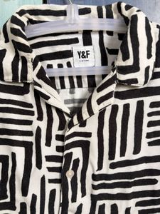 Men's Graphic Print Short Sleeve Shirt