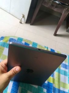 Apple iPad 9th Gen 64 gb