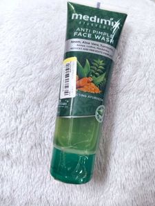 Medimix Ayurvedic Anti Pimple Face Wash, 100ml