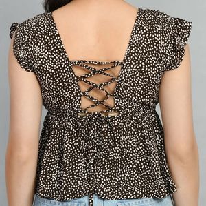 Pretty Loving Thing Sweetheart Neckline Top [Xs]