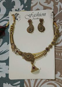 Antique Gold Necklace &amp; Earring Set