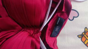 Elegant Wine Red Tiered Strapless Dress
