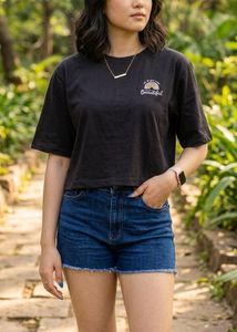Cute Cropped Graphic T-Shirt