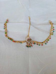 Elegant Kundan Maang Tikka