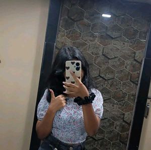 Floral Puff Sleeve Crop Top