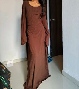 Elegant Ribbed Maxi Dress with Lace-Up Back