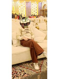 Cream Colored Graphic Sweatshirt