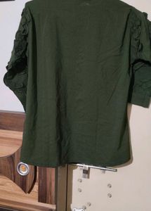 mahendi colour top