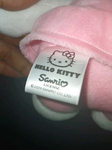 HELLO KITTY SQUISHMALLPW PLUSHIE AUTHENTIC