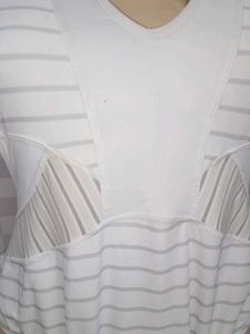 (900)Striped One-Piece Swimsuit