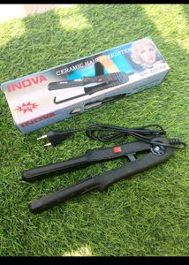 Nova Ceramic Hair Straightener