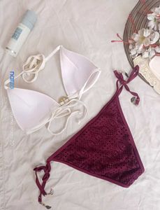 Stylish Bikini Set - White Top &amp; Maroon Bottom