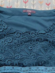 Elegant Teal Lace Sleeveless Top