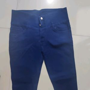 Women's Casual Jeans. Like New. Good Condition.