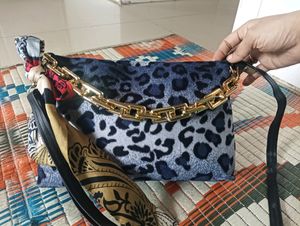 New Leopard Print Silling Bag 💙🐆