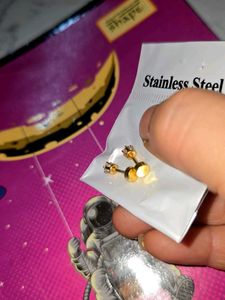 Sparkling Gold Stud Earrings pake of 2