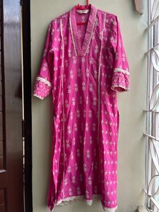 Vibrant Pink Embroidered Kurta