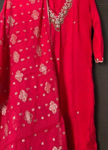 👗 Beautiful Dress Available for Sale