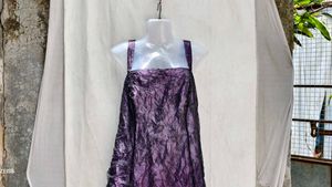 11J6. Elegant Purple Party Dress