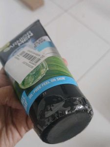 Garnier Men Clay D-Tox Face Wash - Quantity (2)