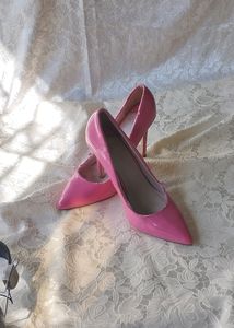 Glossy Pink Heels🎀