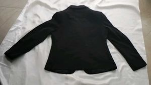 Chic Black Blazer