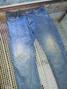Stylish Blue Wash Jeans