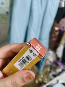 UN1 Lakme Ultimate Glam Satin Matte Lipstick