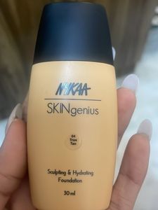 NYKAA SKINgenius Foundation