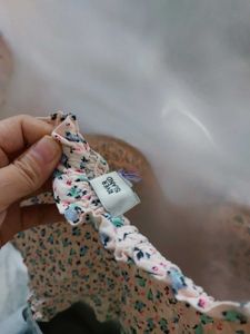 River Island -Floral Smocked Crop Top - Y2K Style