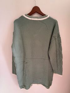 Green Cable Knit V-Neck Sweater