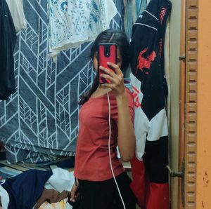 Red 3/4 Sleeve Top