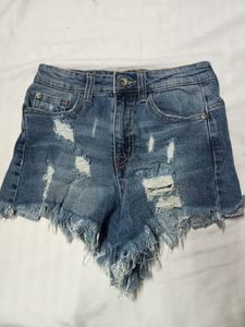 Distressed Cute Denim Shorts
