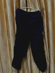 Stylish Black Cargo Pants🦋