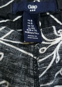 Gap Black and White Tropical Floral Shorts