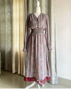 Elegant Paisley Print Maxi Dress
