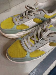 Zudio Stylish Chunky Sneakers