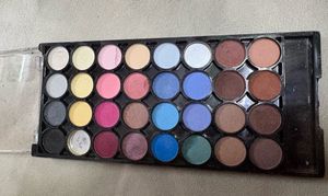 Artist Shadow Palette - 30 Shades