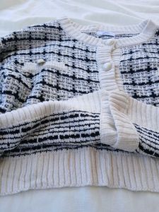 crop sweater baggi Korean style
