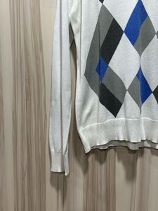 Pull &amp; Bear Checkered V-Neck Sweater