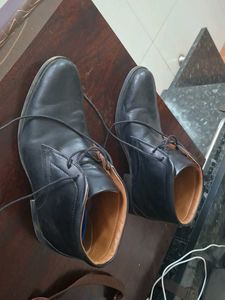 Men's Black Leather Chukka Boots