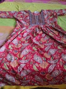 Indian Red Paisley Print Kurta Set