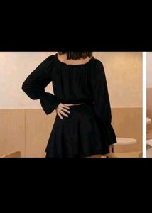 Chic Black Crop Top with Ruffle Detail