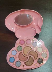 eyeshadow palette