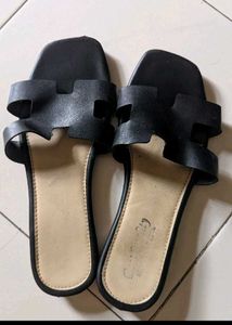 Classic Black Wide Fit Slides