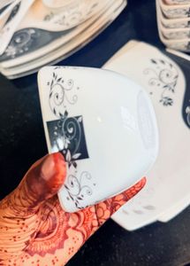 Elegant Black &amp; White Dinnerware Set