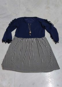 Bundle of Women's Tops and 1 stretchable pant