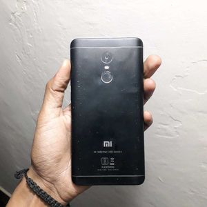 Cracked Screen Phone - Parts Only