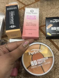 Makeup Collection with storage - Foundation, Co